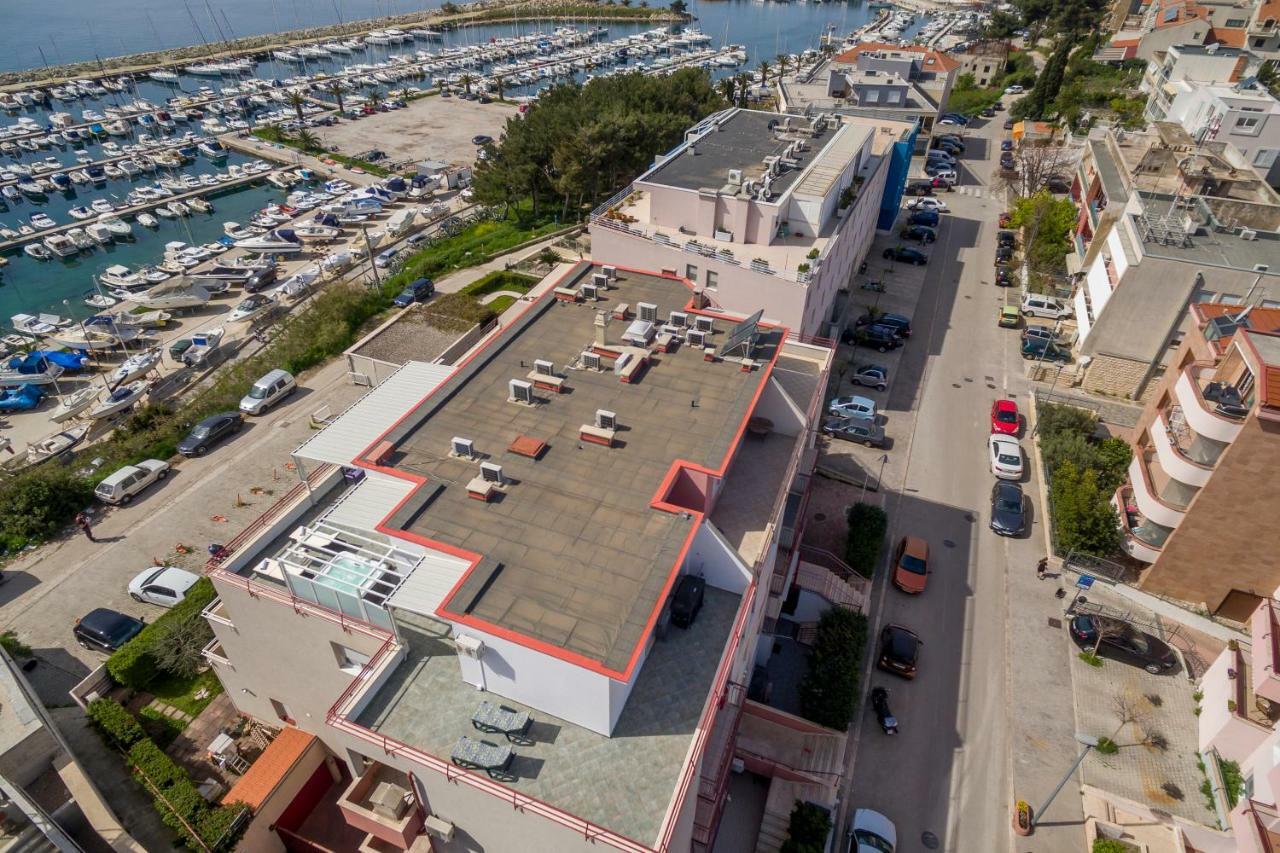 Seaside Penthouse With Hot Tub Sky Living Apartman Split Kültér fotó